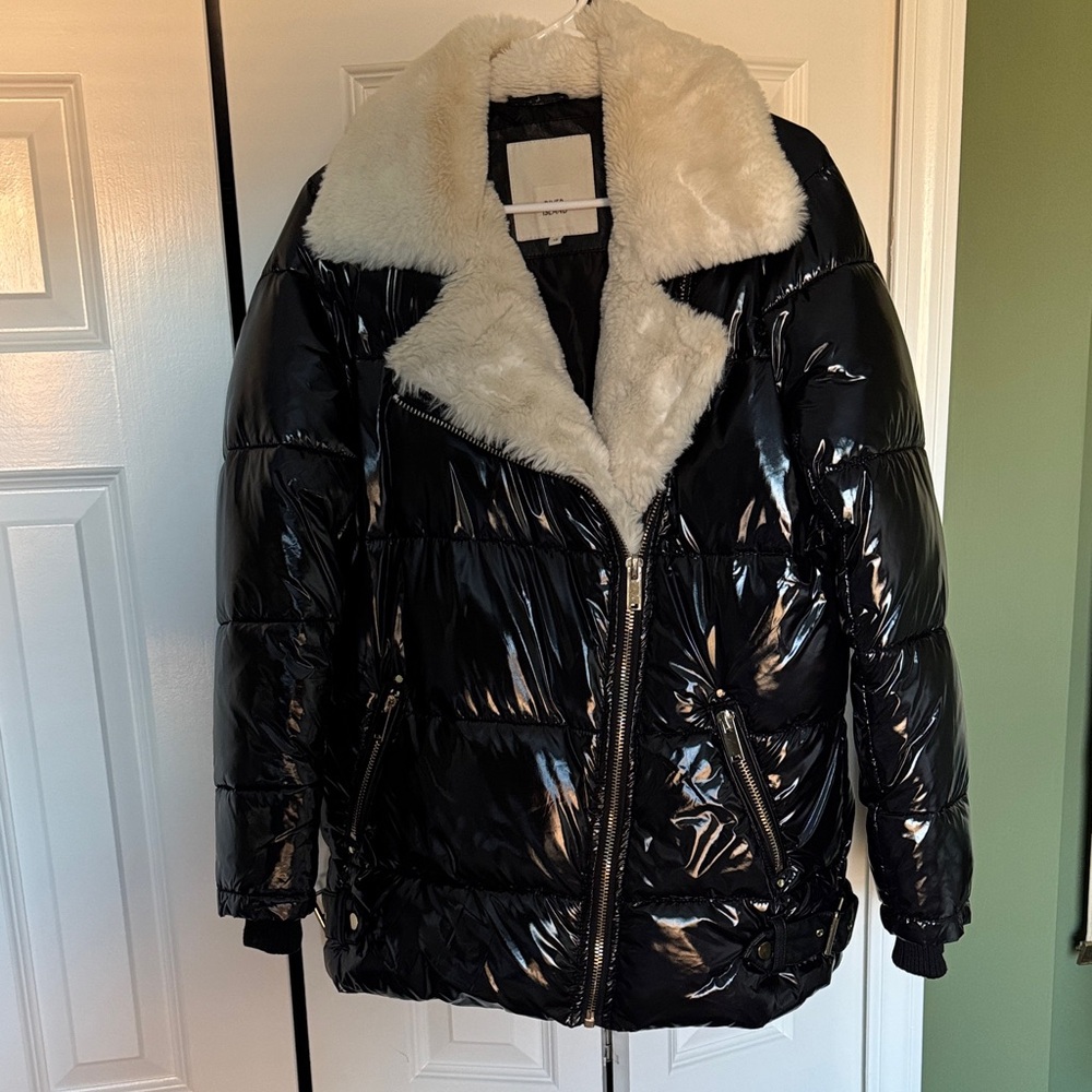 River Island Shiny Black Puffer Jacket with Cream Fur Collar